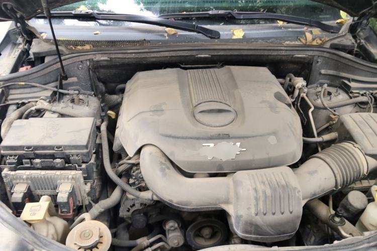 Used Jeep Grand Cherokee 2014 3.6L Elite Navigation Edition Engine Bay