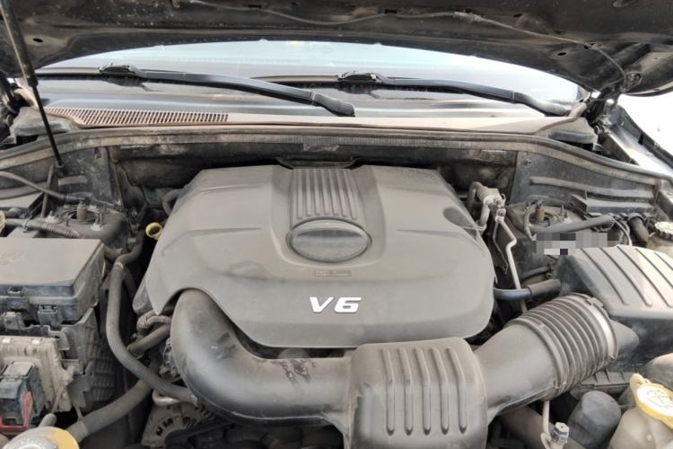 Used Jeep Grand Cherokee 2014 3.6L Elite Navigation Edition Engine Bay