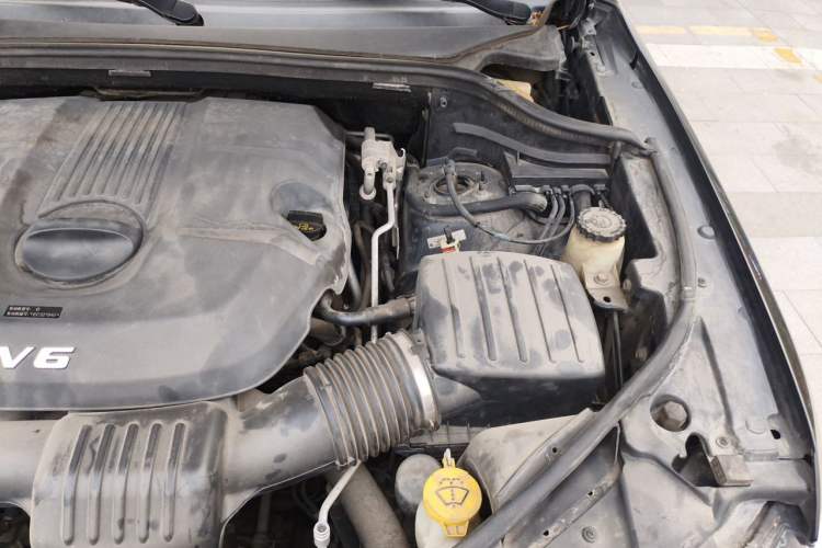 Used Jeep Grand Cherokee 2014 3.6L Elite Navigation Edition Engine Bay Left
