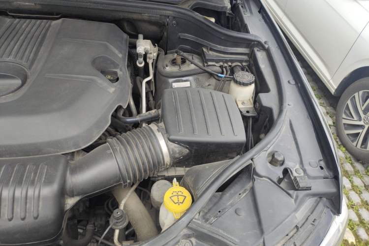 Used Jeep Grand Cherokee 2014 3.6L Elite Navigation Edition Engine Bay Left
