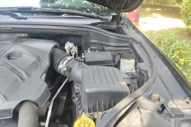 Used Jeep Grand Cherokee 2014 3.0TD Diesel Comfort Navigation Version Engine Bay Left