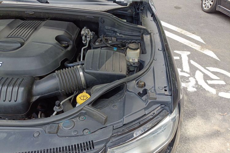 Used Jeep Grand Cherokee 2014 3.6L Elite Navigation Edition Engine Bay Left