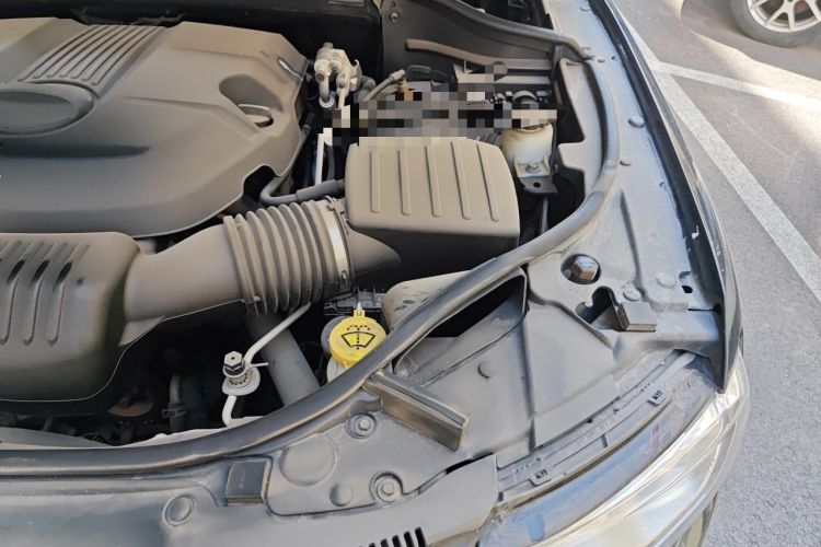 Used Jeep Grand Cherokee 2014 3.6L Elite Navigation Edition Engine Bay Left