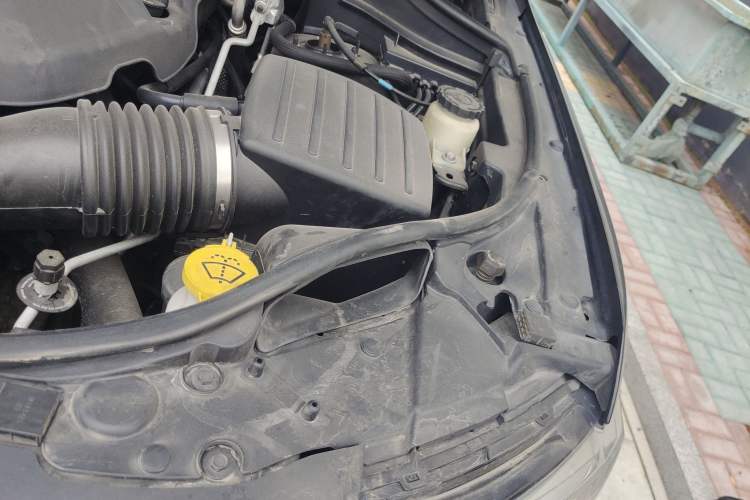 Used Jeep Grand Cherokee 2014 3.6L Elite Navigation Edition Engine Bay Left