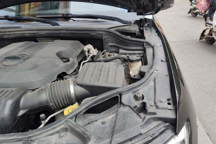Used Jeep Grand Cherokee 2014 3.6L Elite Navigation Edition Engine Bay Left