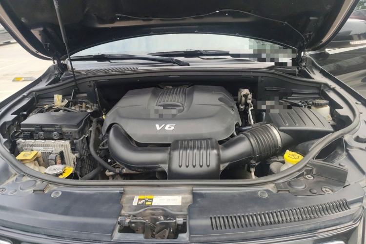 Used Jeep Grand Cherokee 2014 3.6L Elite Navigation Edition Engine Bay