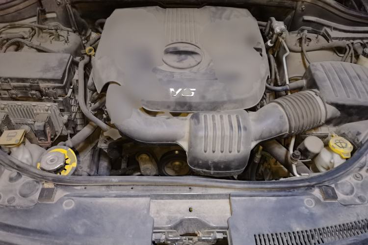 Used Jeep Grand Cherokee 2014 3.6L Elite Navigation Edition Engine Bay