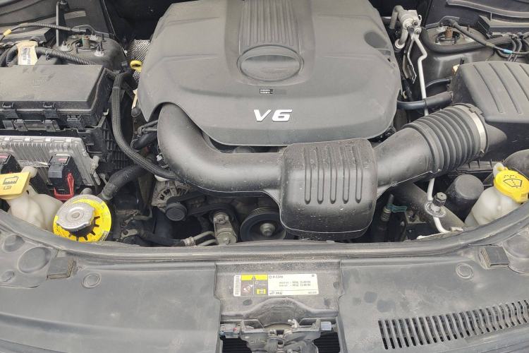 Used Jeep Grand Cherokee 2014 3.6L Elite Navigation Edition Engine Bay