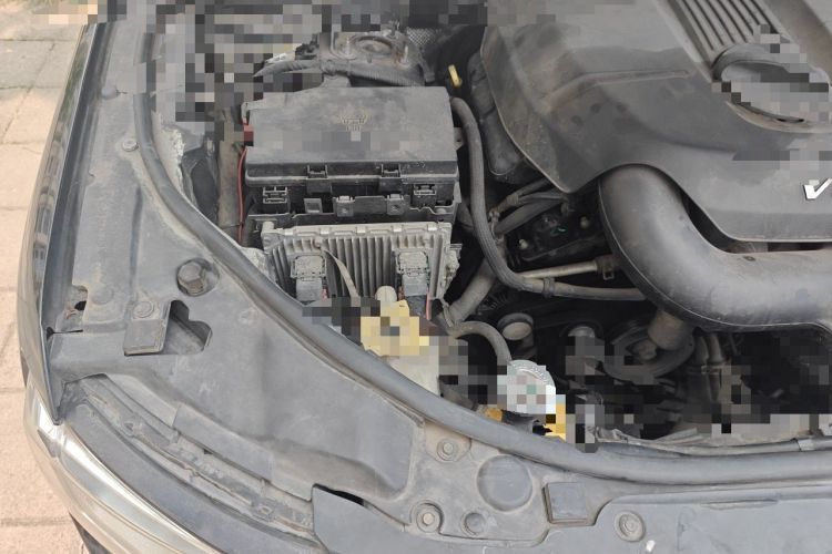 Used Jeep Grand Cherokee 2014 3.0L Comfort Navigation Edition Engine Bay Right