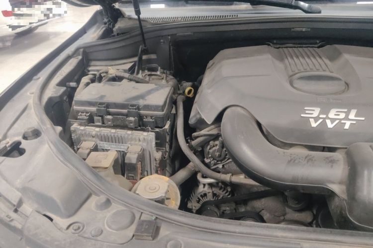 Used Jeep Grand Cherokee 2014 3.6L Comfort Navigation Edition Engine Bay Right