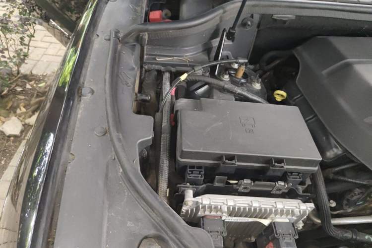 Used Jeep Grand Cherokee 2014 3.0L Flagship Zunyue Edition Engine Bay Right