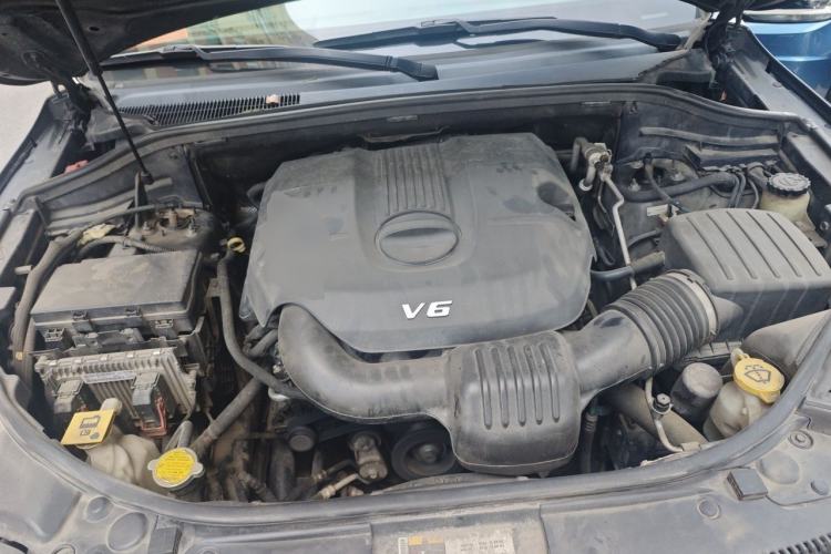 Used Jeep Grand Cherokee 2014 3.6L Elite Navigation Edition Engine Bay