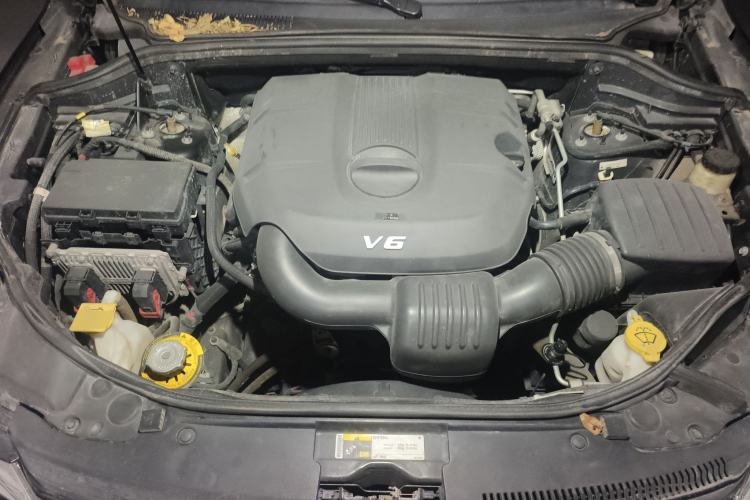 Used Jeep Grand Cherokee 2014 3.6L Elite Navigation Edition Engine Bay