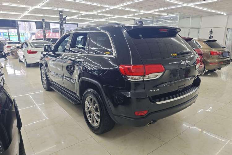 Used Jeep Grand Cherokee 2014 3.6L Elite Navigation Edition Exterior 1