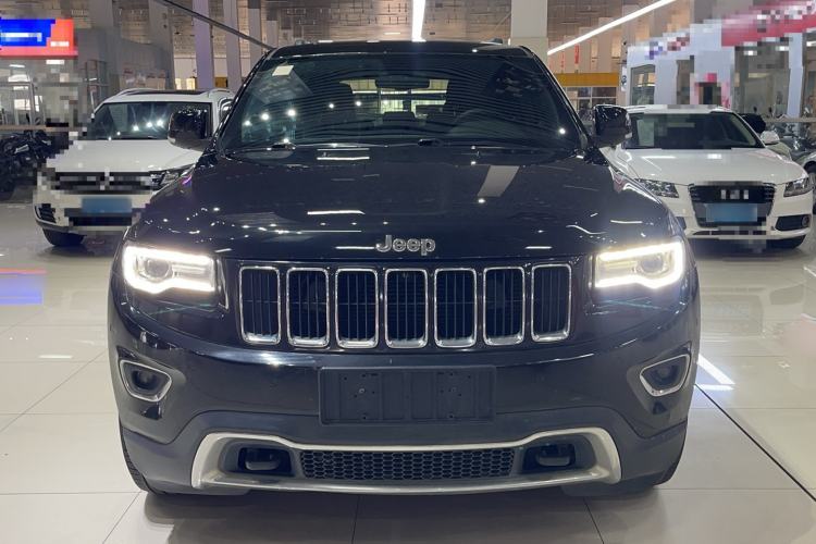 Used Jeep Grand Cherokee 2014 3.0L Comfort Navigation Edition Exterior 1