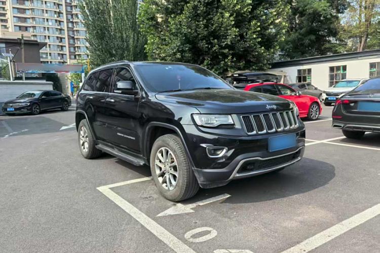 Used Jeep Grand Cherokee 2014 3.6L Elite Navigation Edition Exterior 2