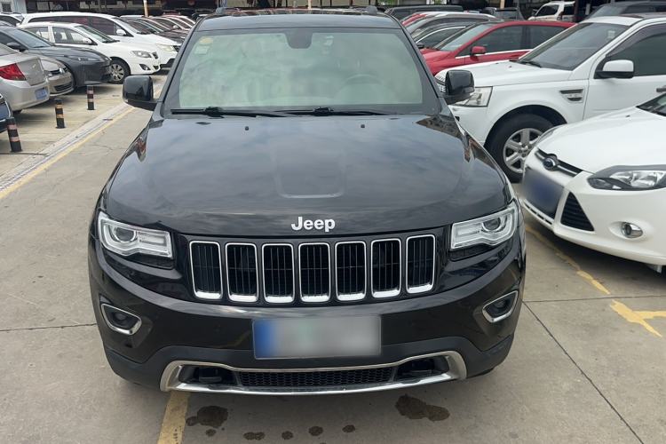 Used Jeep Grand Cherokee 2014 3.0TD Diesel Comfort Navigation Version Exterior 3