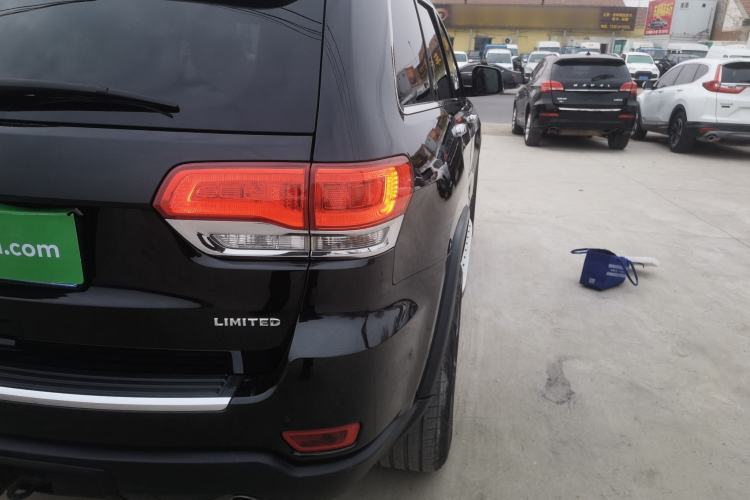 Used Jeep Grand Cherokee 2014 3.6L Elite Navigation Edition Exterior 3