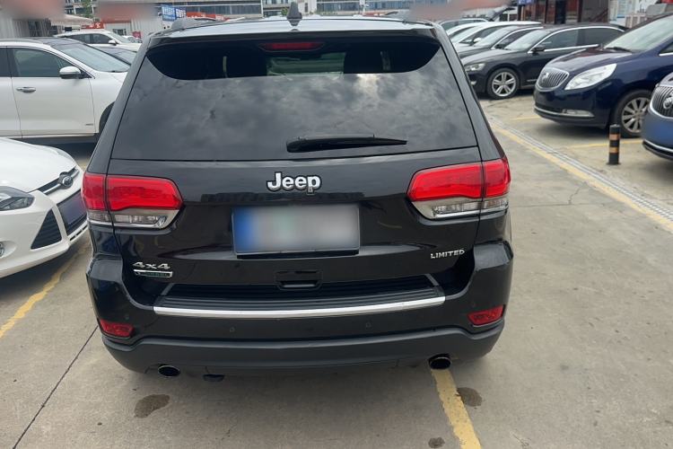 Used Jeep Grand Cherokee 2014 3.0TD Diesel Comfort Navigation Version Exterior 4