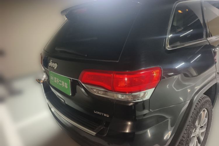 Used Jeep Grand Cherokee 2014 3.6L Elite Navigation Edition Exterior 4
