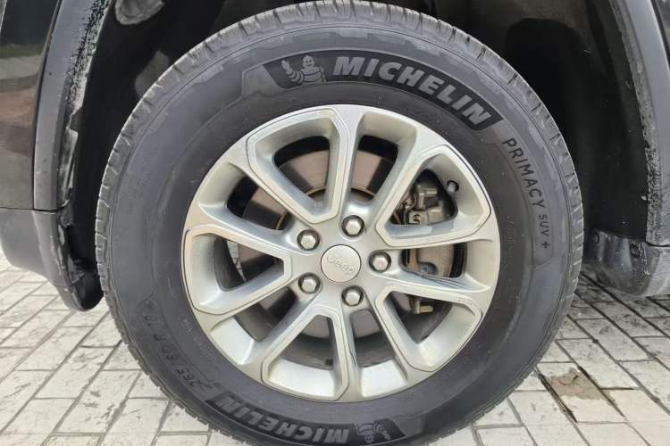 Used Jeep Grand Cherokee 2014 3.6L Elite Navigation Edition Exterior 6