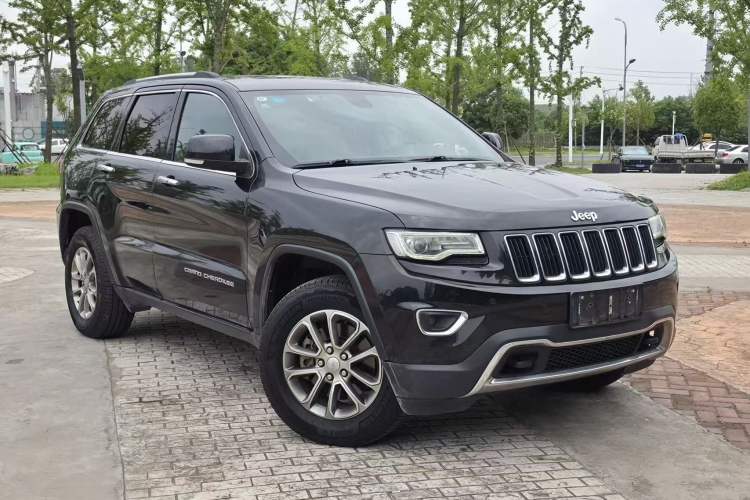 Used Jeep Grand Cherokee 2014 3.6L Elite Navigation Edition Exterior 9