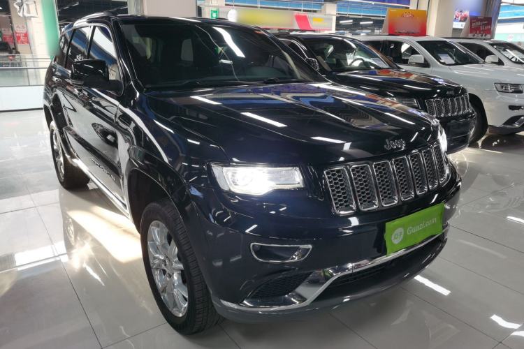 Used Jeep Grand Cherokee 2014 3.0L Flagship Zunyue Edition Front Right 45 Deg