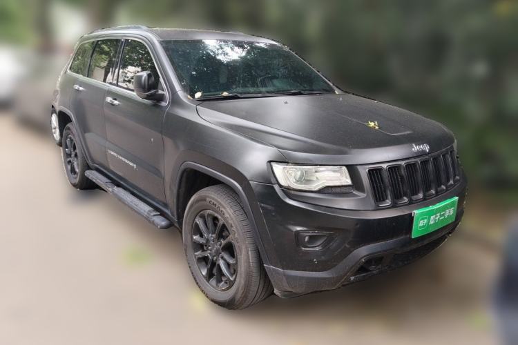 Used Jeep Grand Cherokee 2014 3.6L Elite Navigation Edition Front Right 45 Deg