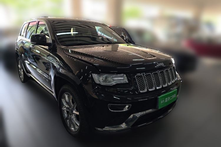 Used Jeep Grand Cherokee 2014 3.0L Flagship Zunyue Edition Front Right 45 Deg