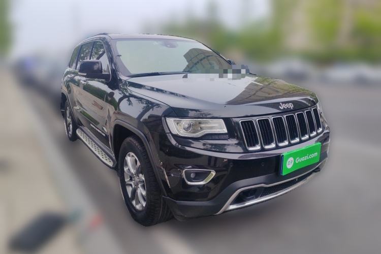 Used Jeep Grand Cherokee 2014 3.6L Elite Navigation Edition Front Right 45 Deg