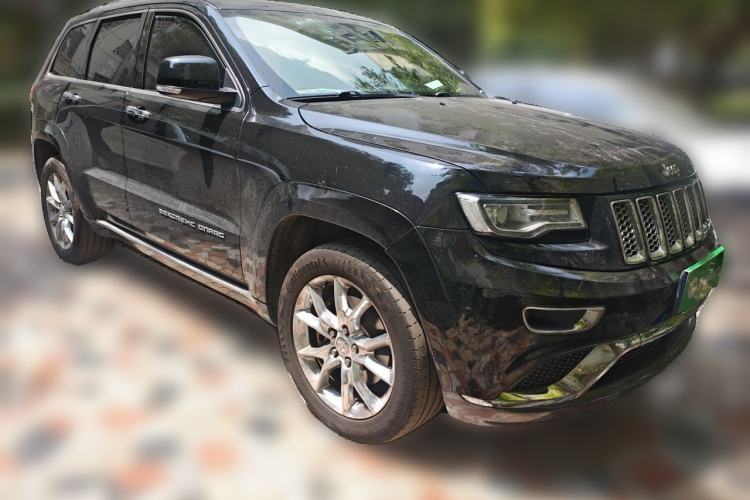Used Jeep Grand Cherokee 2014 3.0L Flagship Zunyue Edition Front Right 45 Deg