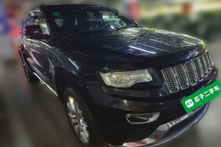 Used Jeep Grand Cherokee 2014 3.0L Flagship Zunyue Edition Front Right 45 Deg