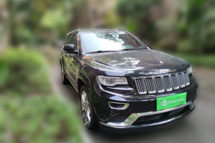Used Jeep Grand Cherokee 2014 5.7L Flagship Prestige Edition Front Right 45 Deg