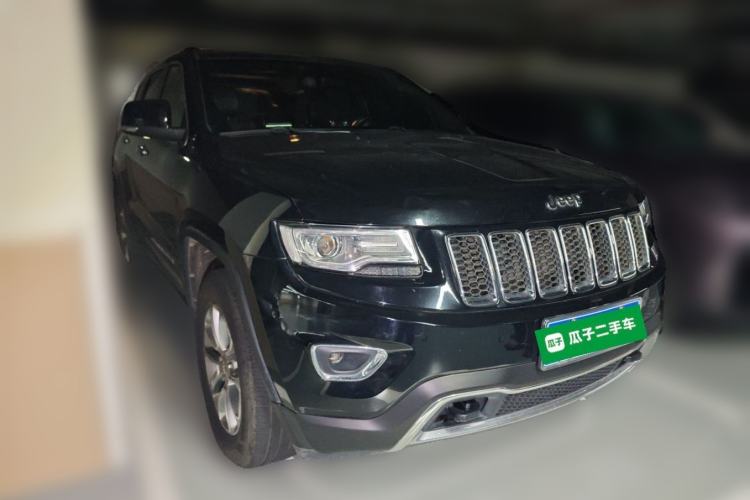 Used Jeep Grand Cherokee 2014 3.0L Comfort Navigation Edition Front Right 45 Deg