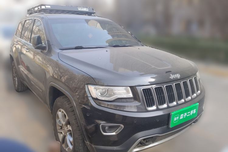Used Jeep Grand Cherokee 2014 3.6L Elite Navigation Edition Front Right 45 Deg