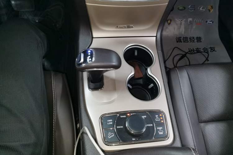 Used Jeep Grand Cherokee 2014 3.0L Flagship Zunyue Edition Gear Lever
