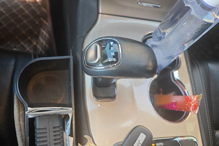 Used Jeep Grand Cherokee 2014 3.0L Comfort Navigation Edition Gear Lever