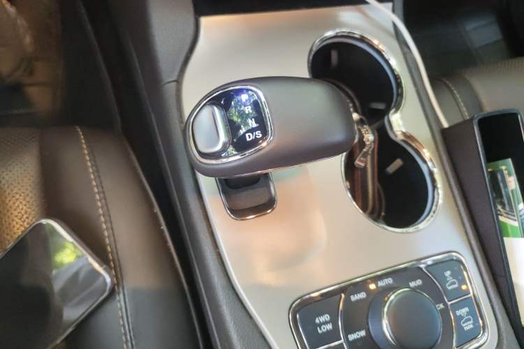 Used Jeep Grand Cherokee 2014 3.0L Flagship Zunyue Edition Gear Lever