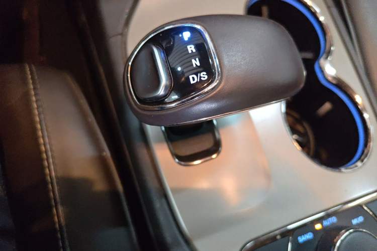 Used Jeep Grand Cherokee 2014 3.0L Flagship Zunyue Edition Gear Lever
