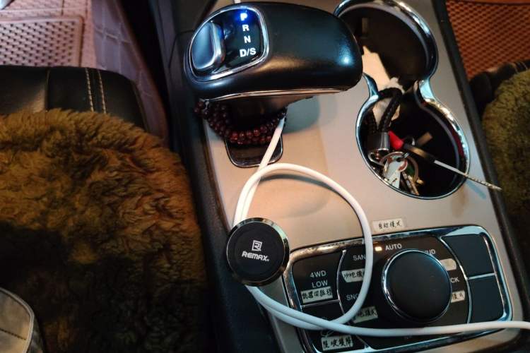 Used Jeep Grand Cherokee 2014 3.0L Comfort Navigation Edition Gear Lever