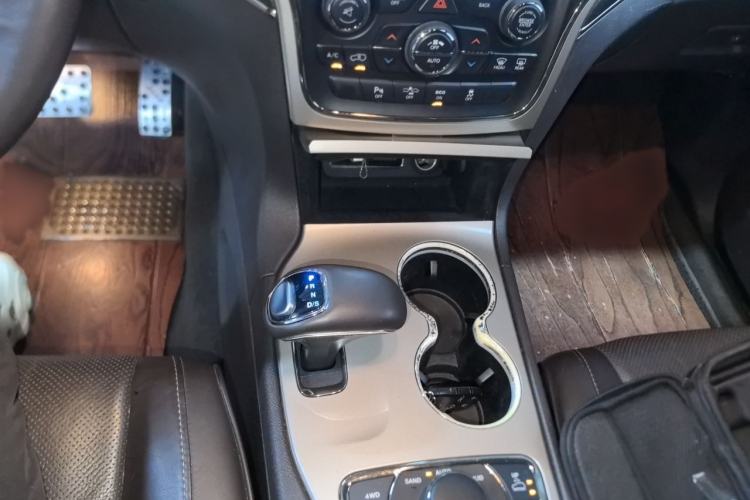 Used Jeep Grand Cherokee 2014 3.0L Flagship Zunyue Edition Gear Lever