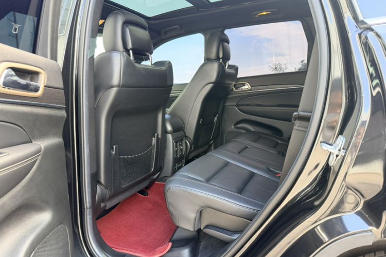 Used Jeep Grand Cherokee 2014 3.6L Elite Navigation Edition Headliner