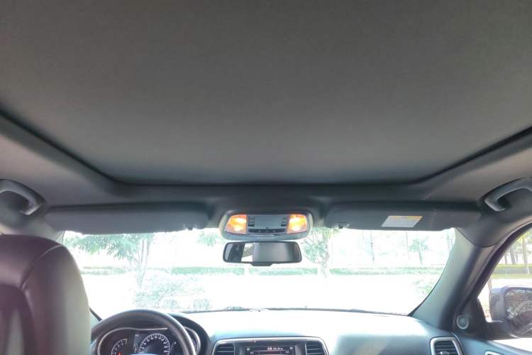 Used Jeep Grand Cherokee 2014 3.0L Comfort Navigation Edition Headliner