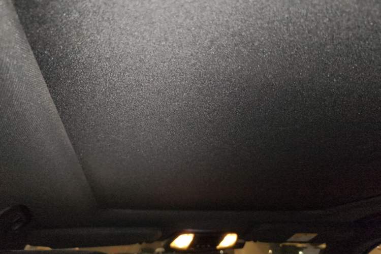 Used Jeep Grand Cherokee 2014 3.0L Comfort Navigation Edition Headliner