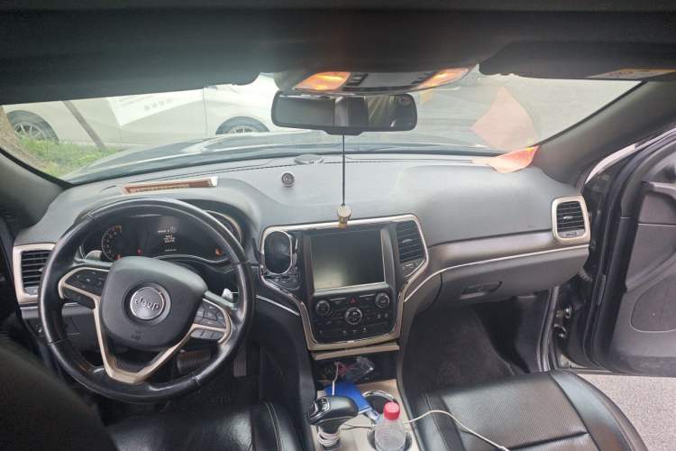 Used Jeep Grand Cherokee 2014 3.6L Elite Navigation Edition Headliner