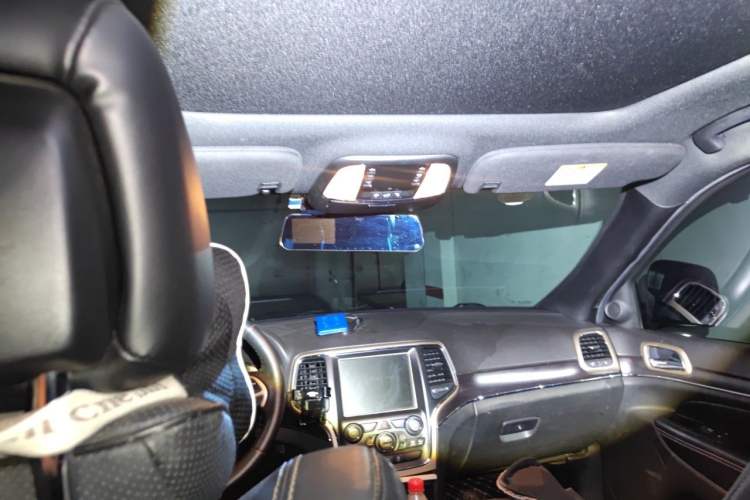 Used Jeep Grand Cherokee 2014 3.0L Comfort Navigation Edition Headliner