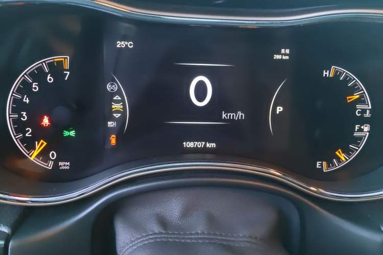 Used Jeep Grand Cherokee 2014 3.0L Comfort Navigation Edition Instrument Cluster