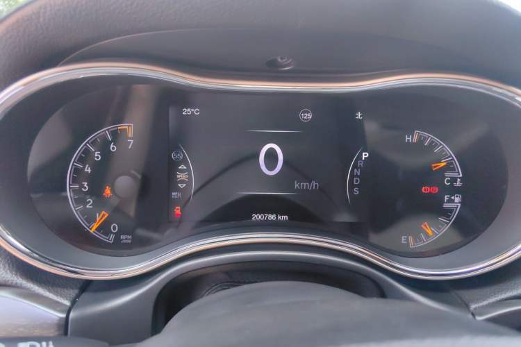 Used Jeep Grand Cherokee 2014 3.0L Comfort Navigation Edition Instrument Cluster