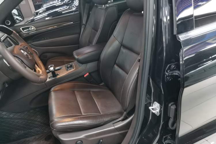 Used Jeep Grand Cherokee 2014 3.0L Flagship Zunyue Edition Left Front Seat