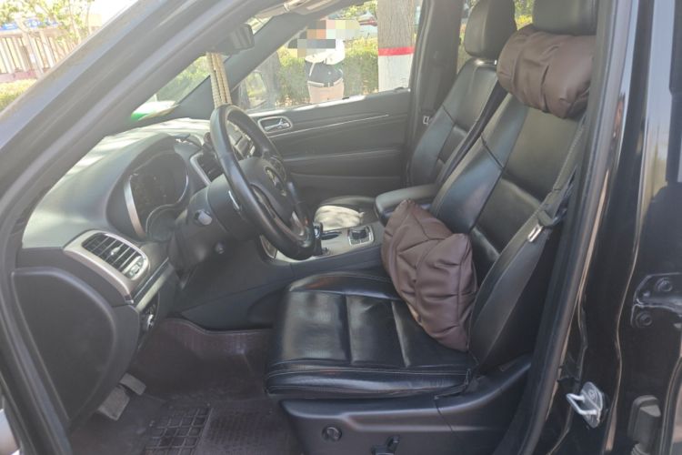 Used Jeep Grand Cherokee 2014 3.6L Elite Navigation Edition Left Front Seat